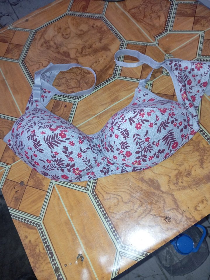 Gri Çiçek Desenli Spor Sütyeni - Görsel 3