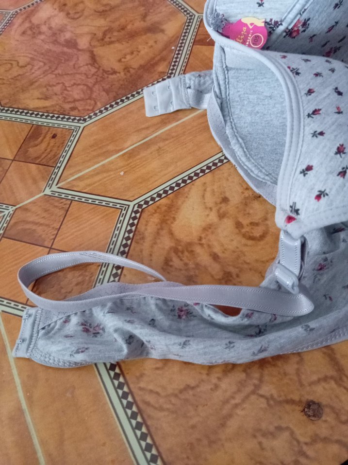 Çiçek Desenli Gri Rahat Sütyen - Görsel 3