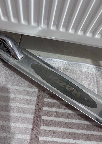 Razor Gri Çocuk Scooterı - Görsel 2