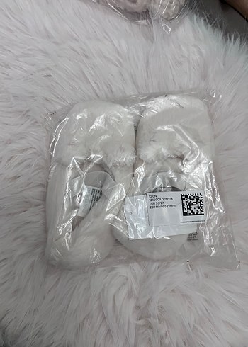 H&m Kızlar için Beyaz Kürklü Sıcak Terlik - Görsel 5