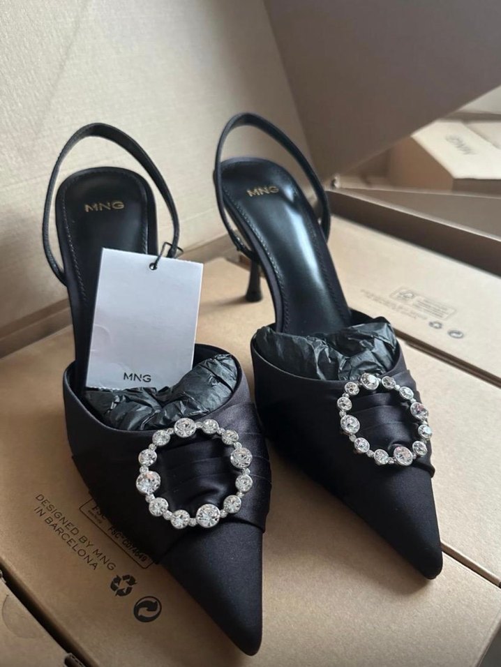 Mango Siyah İşlemeli Tokalı Stiletto - Görsel 3