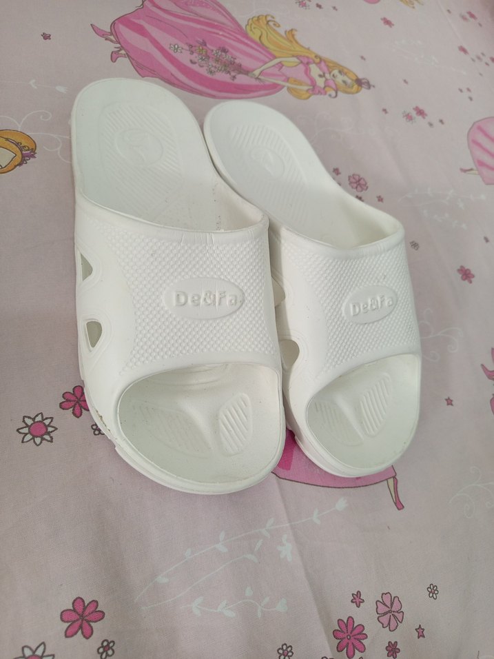 Renkli Desenli Kız Çocuk Terlikleri - Görsel 4