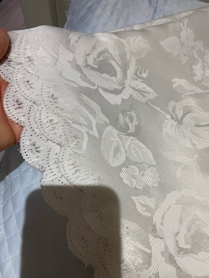 Dertsiz Beyaz Masa Örtüsü - Görsel 2