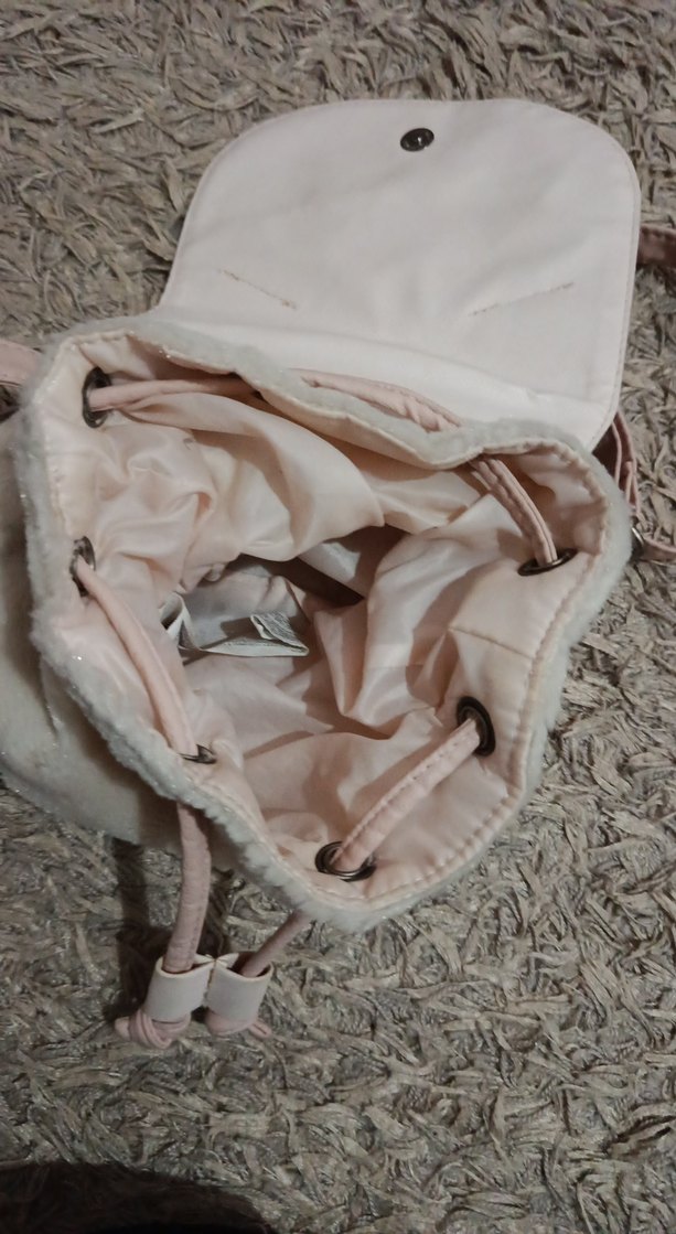 Bej Kedili Peluş Sırt Çantası - Görsel 4