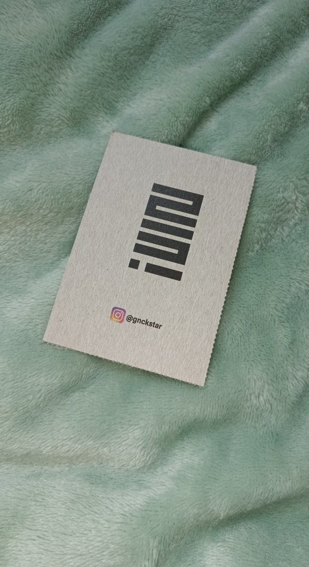 K-Pop Temalı Instagram Stili Kart - Görsel 3