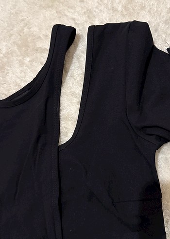 Siyah V Yakalı Kısa Fitilli Bluz - Görsel 4