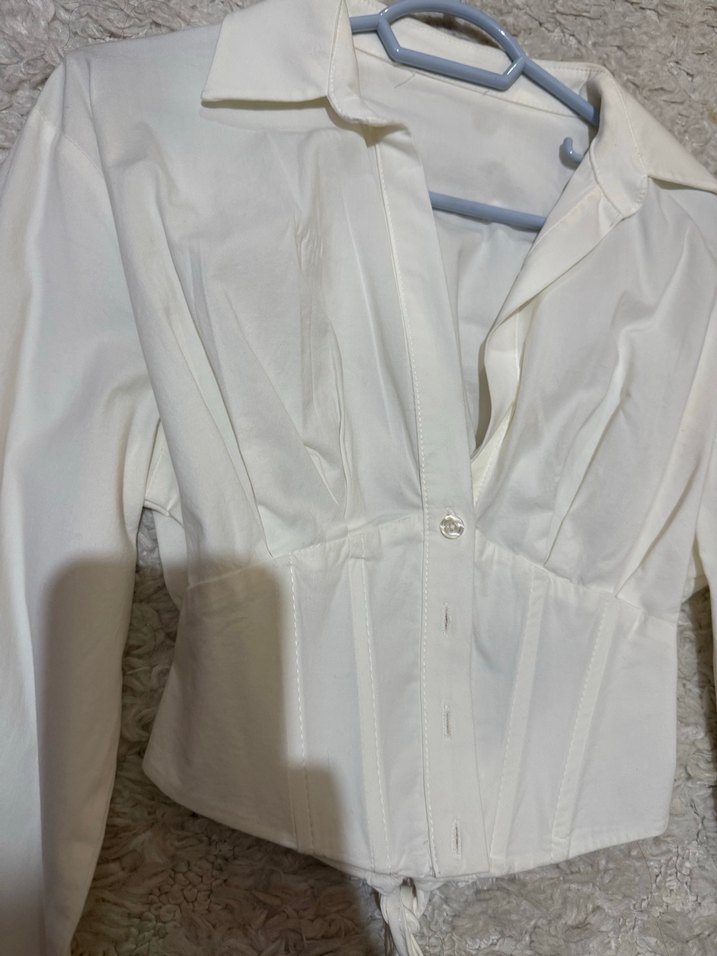 Düğmeli Beyaz Pamuklu Kadın Gömlek - Görsel 4