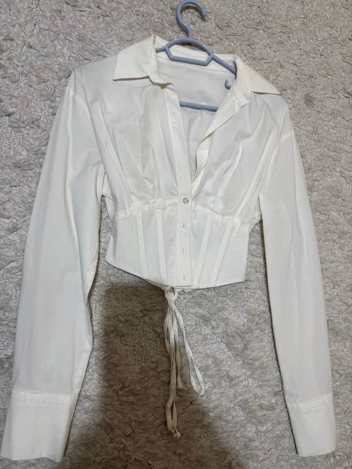 Düğmeli Beyaz Pamuklu Kadın Gömlek - Görsel 2