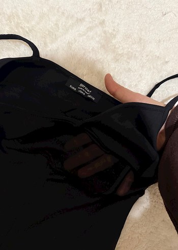 Siyah V Yakalı İnce Askılı Kadın Tulum - Görsel 3