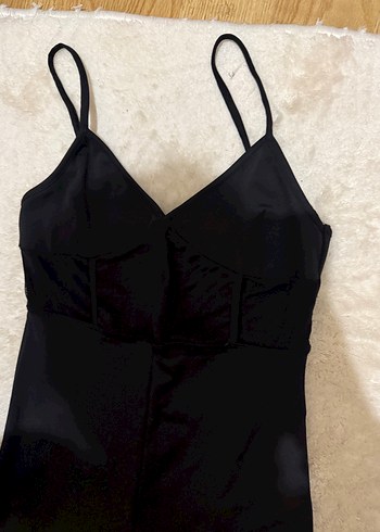 Siyah V Yakalı İnce Askılı Kadın Tulum - Görsel 4