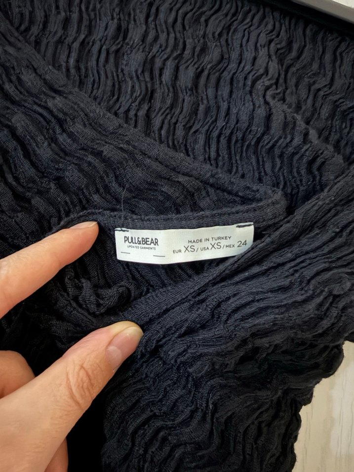 Püsküllü Siyah Uzun Kollu Triko Elbise - Görsel 3