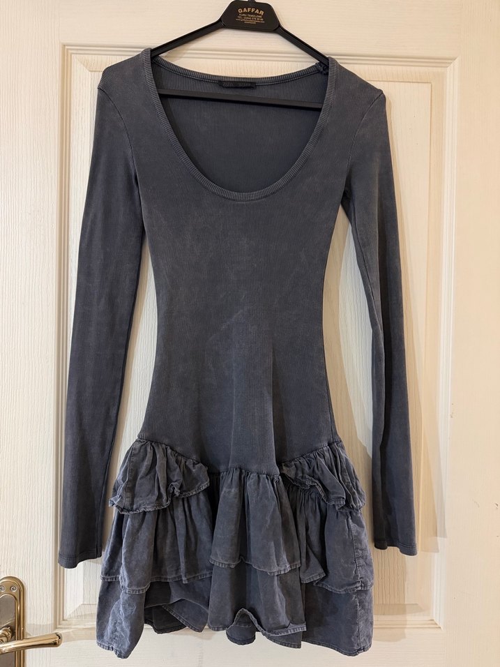 Gri Uzun Kollu Fırfırlı Midi Triko Elbise - Görsel 2