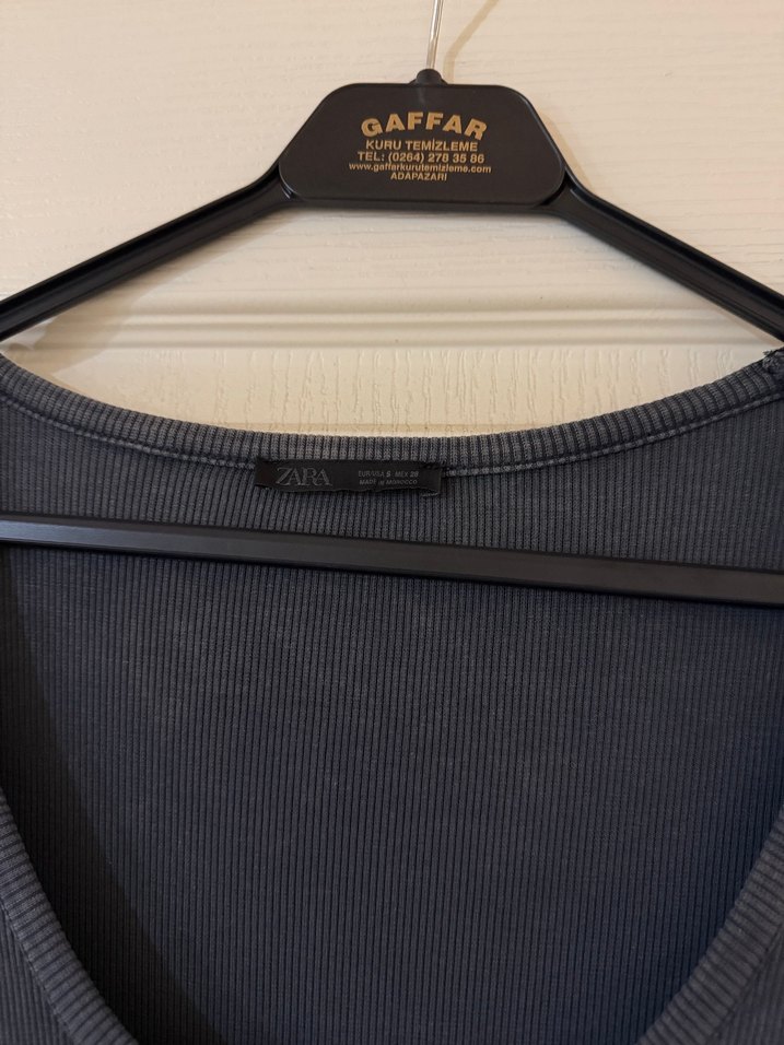 Gri Uzun Kollu Fırfırlı Midi Triko Elbise - Görsel 3