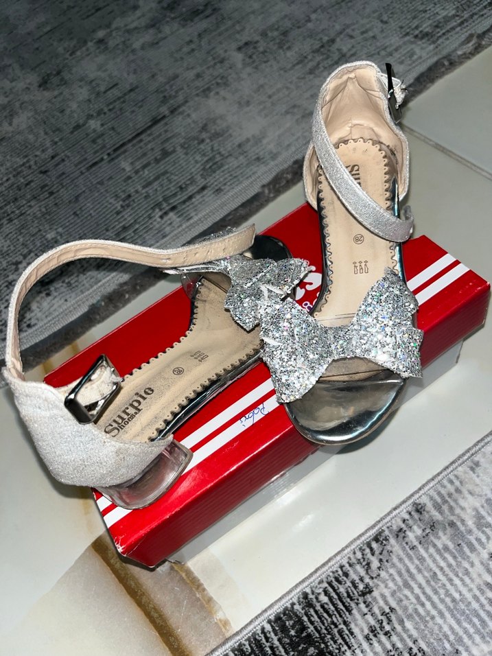 Kız Çocuk Gri Kemerli Özel Gün Ayakkabısı - Görsel 3