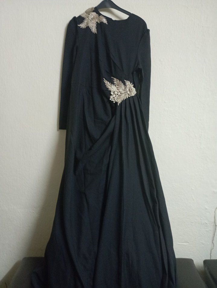 Siyah Uzun Drapeli Kadın Elbise - Görsel 3