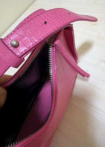 Pembe Yılan Derisi Desenli Deri Çanta - Görsel 2