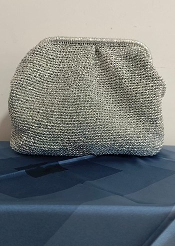 Gri İşlemeli Kadın Abiye Portföy Çanta - Görsel 5