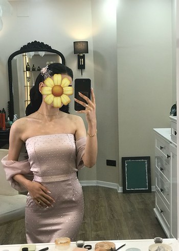 Pembe pelerinli Uzun Kadın Abiye Elbise - Görsel 3