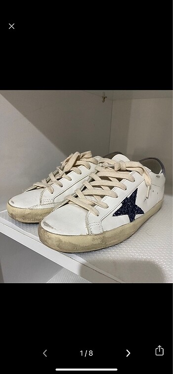 Golden Goose Deluxe Golden goose