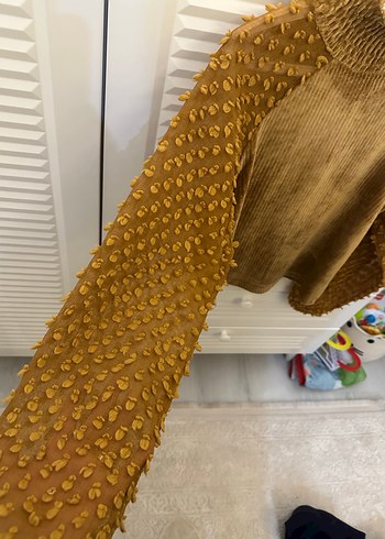 Kolları Tül Kadife Bluz - Görsel 3