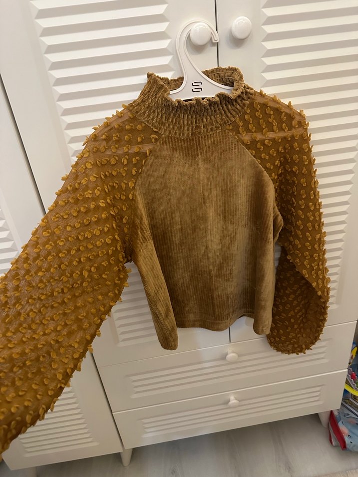 Kolları Tül Kadife Bluz - Görsel 2