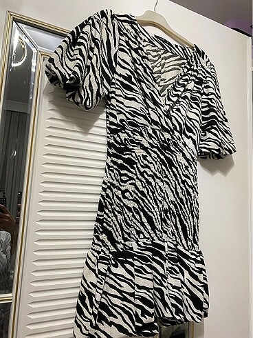 LC Waikiki Zebra elbise