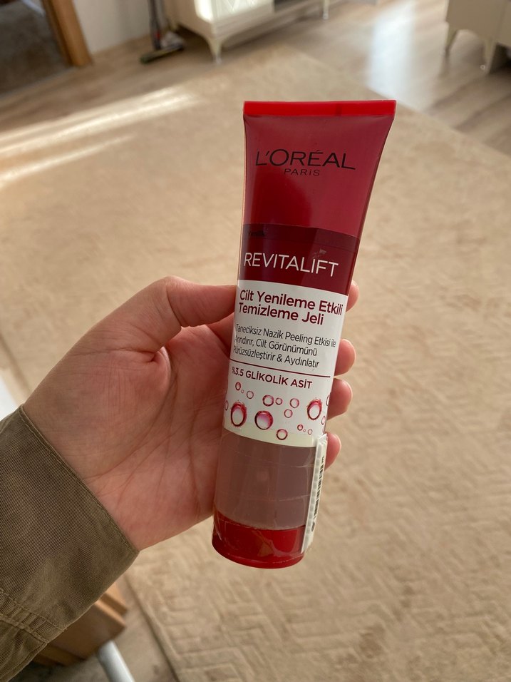 LOréal Revitalift Glikolik Asitli Peeling Temizleme Jeli — görsel 2/5