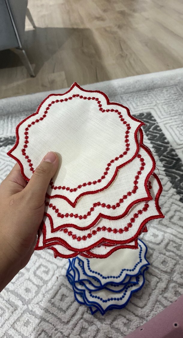Kırmızı & Mavi Nakışlı Beyaz Servis Seti 6lı — görsel 2/2