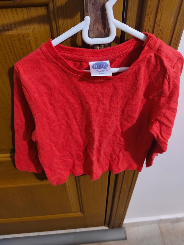 Kırmızı Baskılı Çocuk Atlet 86/92 Hiç giyilmedi - Görsel 2