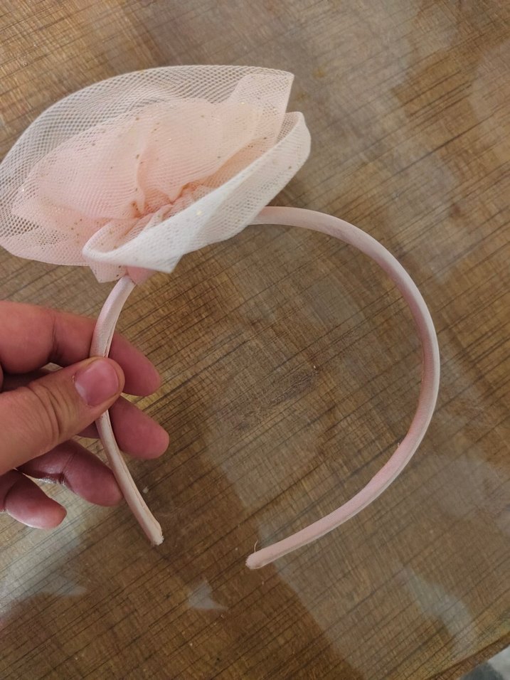 Bej Fırfırlı Nakışlı Çocuk Saç Tokası - Görsel 2