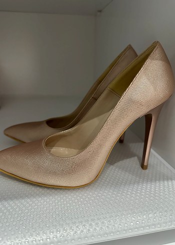 Stiletto topuklu ayakkabı - Görsel 3