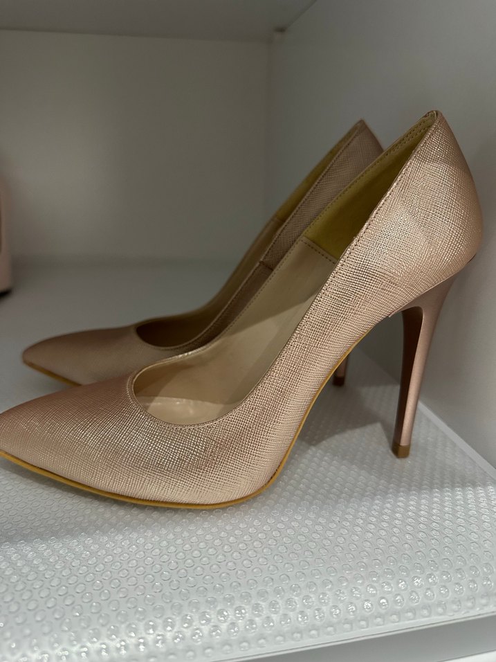 Stiletto topuklu ayakkabı - Görsel 3