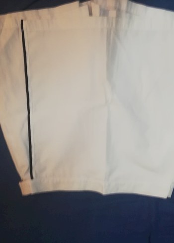 Beyaz Pliseli Hamile Midi Şort - Görsel 4