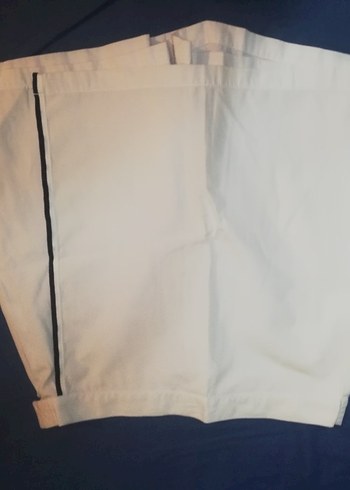 Beyaz Pliseli Hamile Midi Şort - Görsel 6