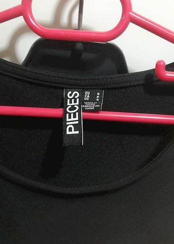 Siyah Yüksek Yakalı Kısa Crop Top - Görsel 4