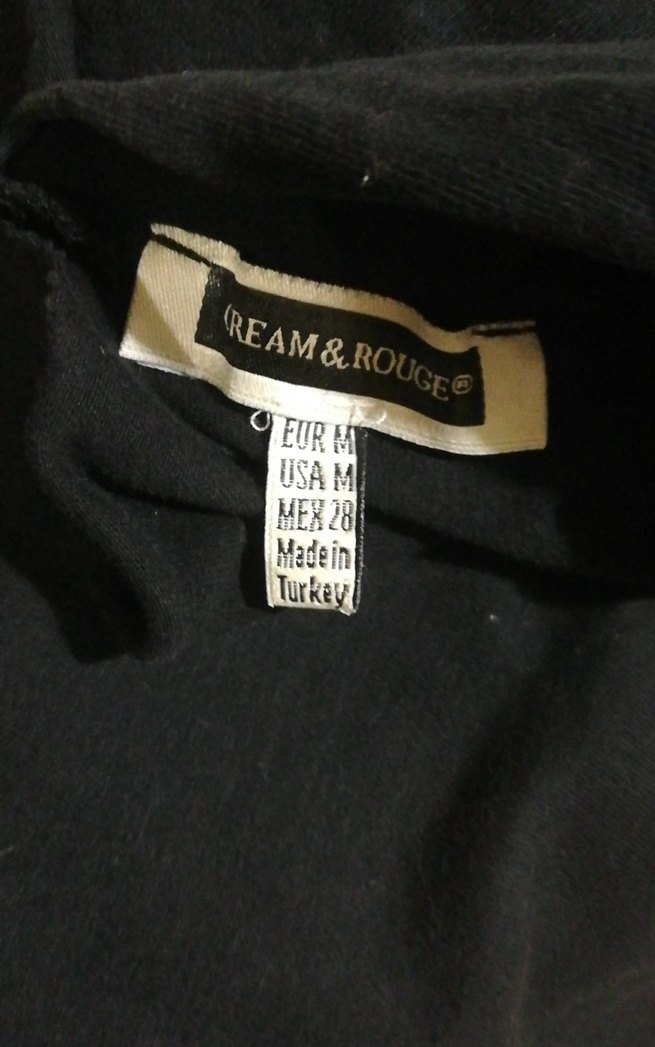 Siyah Süet V Yaka Kısa Kollu Kadın Tişört - Görsel 4