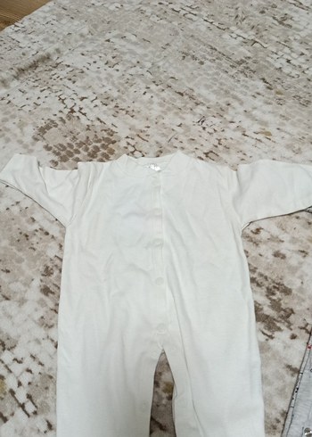 Gri Desenli ve Beyaz Erkek Bebek Tulum 2li fiyat - Görsel 2