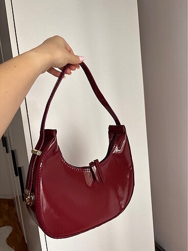 Bordo el çantası