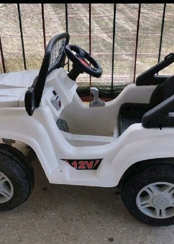 Beyaz Elektrikli Binici Araba - Görsel 2