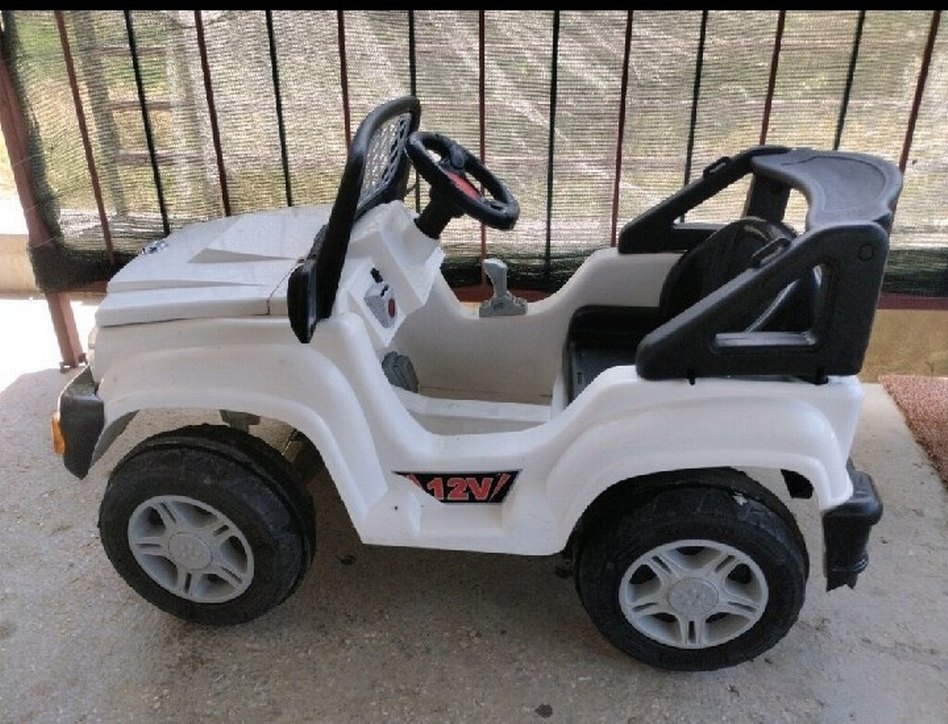 Beyaz Elektrikli Binici Araba - Görsel 2