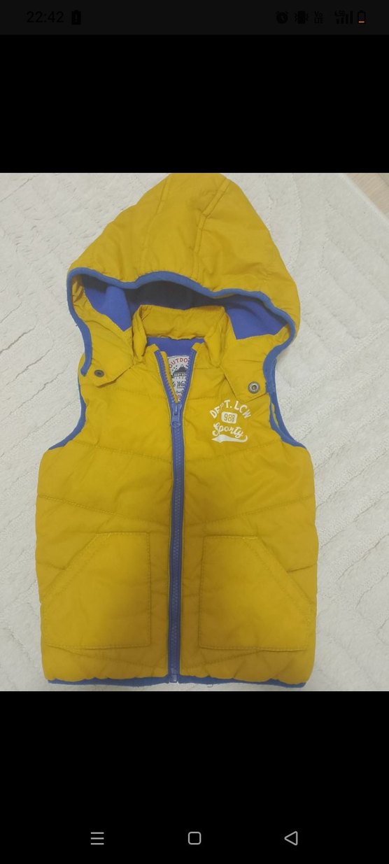 Sarı Kapüşonlu Fermuarlı Erkek Çocuk Yeleği - Görsel 3