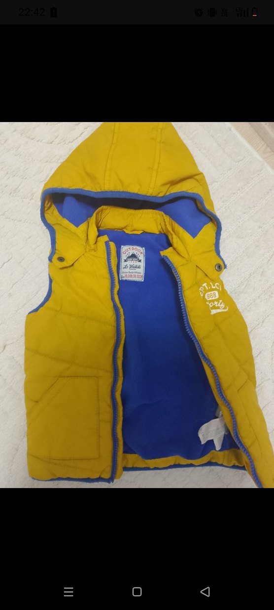 Sarı Kapüşonlu Fermuarlı Erkek Çocuk Yeleği - Görsel 2