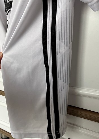 Erkek V Yaka Beyaz Baskılı Spor Forma - Görsel 4