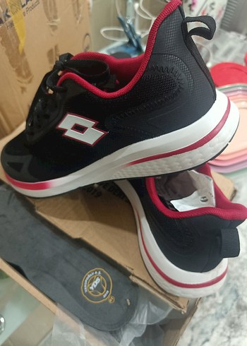 siyah Kırmızı Bağcıklı Stiletto  Spor Ayakkabı - Görsel 3