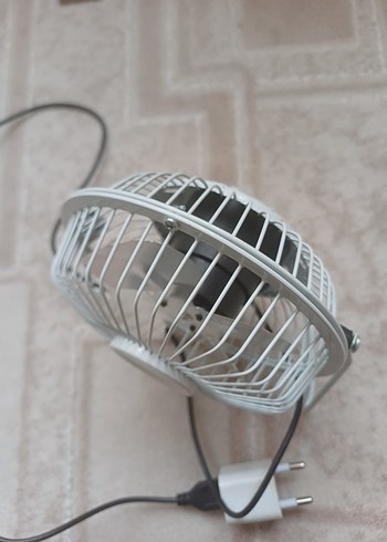 USB ile Çalışan Gri Masaüstü Vantilatör - Görsel 5