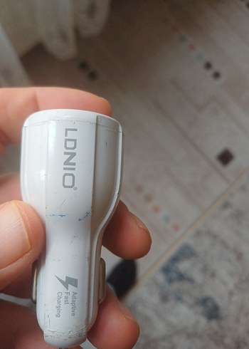 Beyaz Çift USB Telefon Araç Şarj Cihazı - Görsel 5