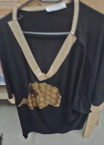 Payet Detaylı Gri Hamile Tişörtü - Görsel 2