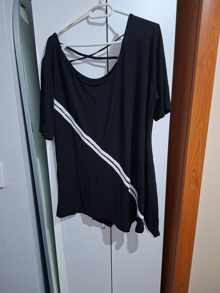 Siyah V Yakalı Salaş Hamile Tişörtü - Görsel 2