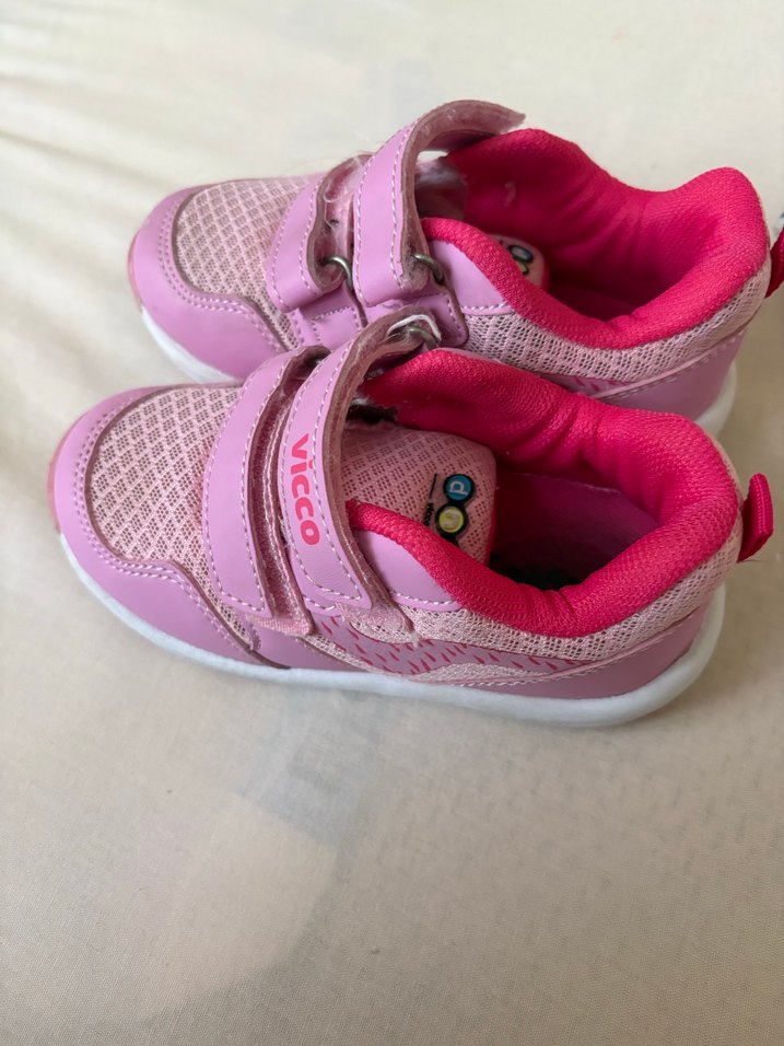 Kız Çocuk Pembe Cırt Cırtlı Spor Ayakkabı - Görsel 4