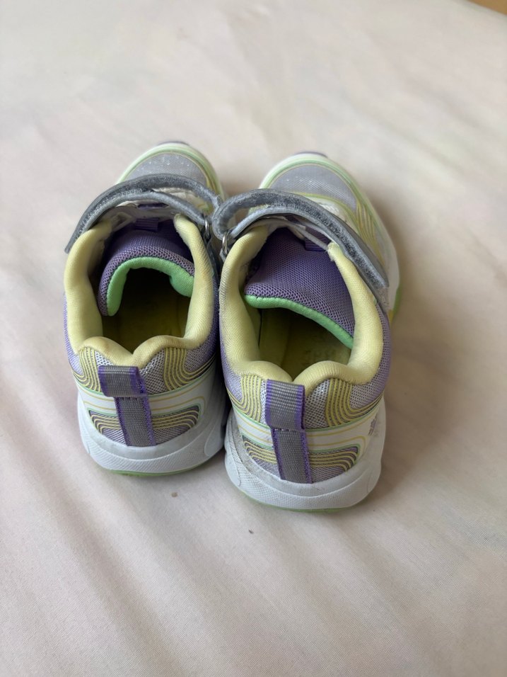 Kız Çocuk Mor Bağcıksız Spor Ayakkabı - Görsel 3